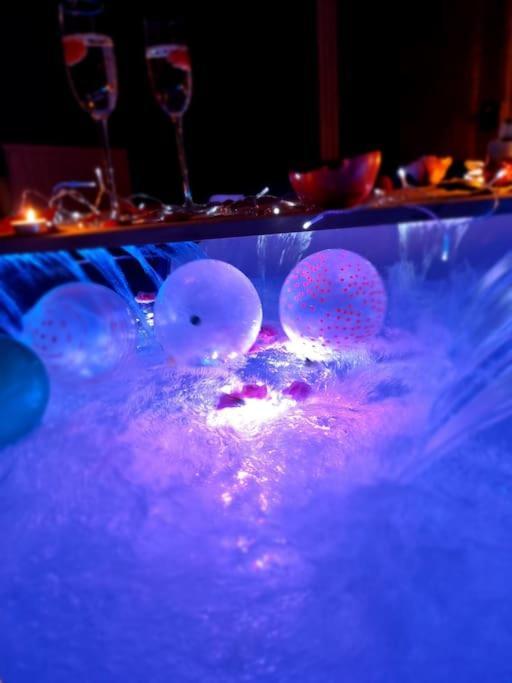Royal Room Jacuzzi Haut De Gamme Centre Ville Mülhausen Exterior foto